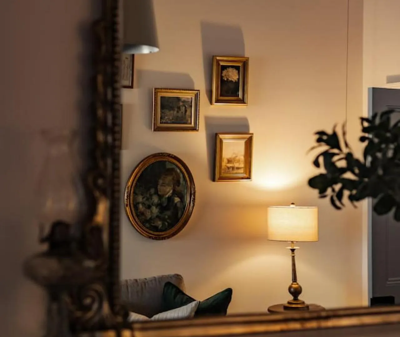 Vakantiehuis King Beds With Fireplace And Spa Bath With Parking And Central Location Hobart