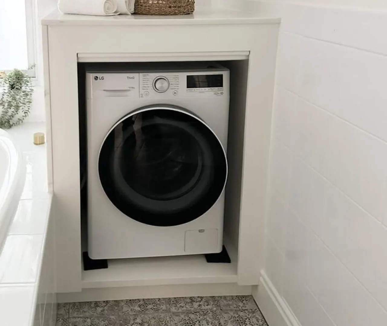 King Beds With Fireplace And Spa Bath With Parking And Central Location Hobart